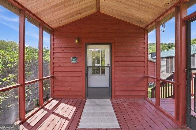 446 River Vista Drive, Dillard, GA 30537