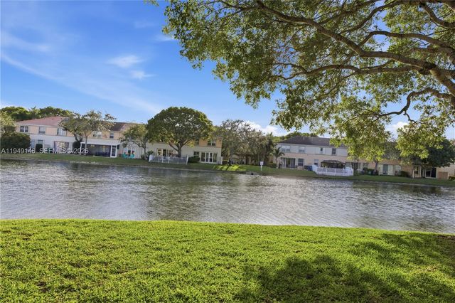 16290 SW 47th Mnr, Miramar, FL 33027