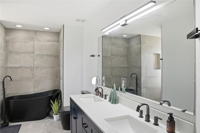 16290 SW 47th Mnr, Miramar, FL 33027