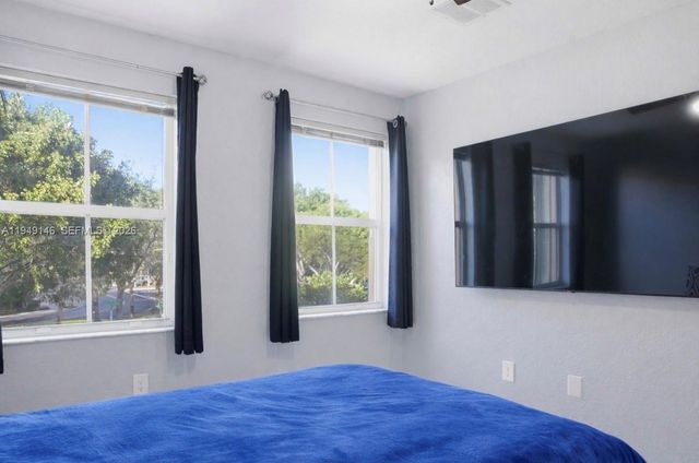 16290 SW 47th Mnr, Miramar, FL 33027