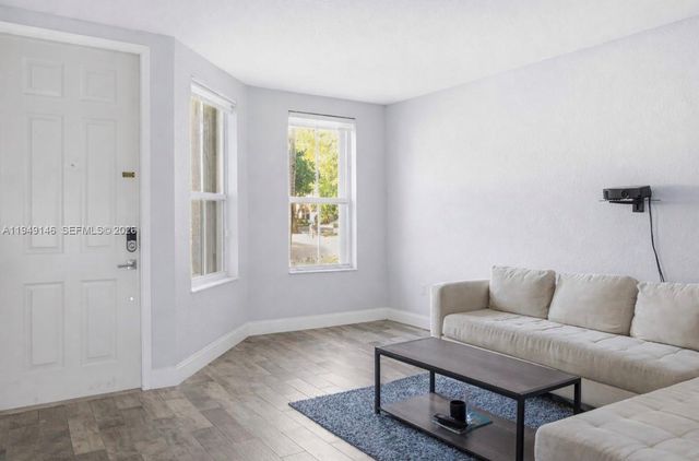 16290 SW 47th Mnr, Miramar, FL 33027