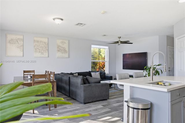 16290 SW 47th Mnr, Miramar, FL 33027