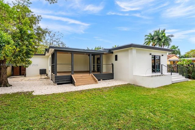 349 NE 117th St, Miami, FL 33161