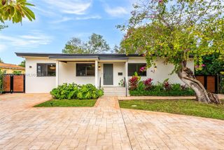 349 NE 117th St, Miami, FL 33161