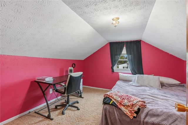 626 W Crescent Lane, Franklin, OH 45005