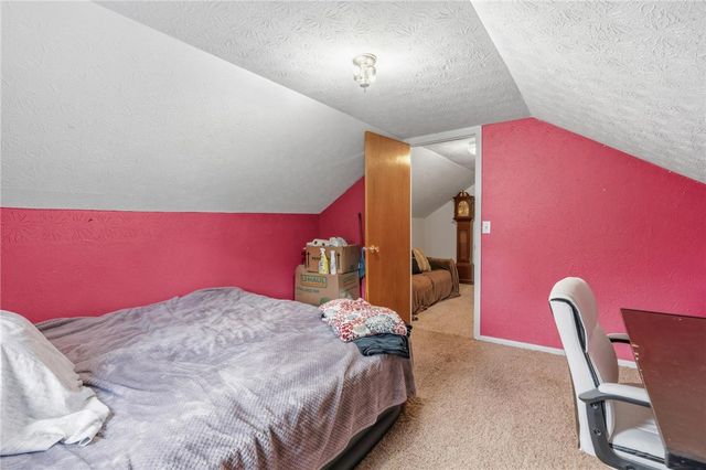 626 W Crescent Lane, Franklin, OH 45005