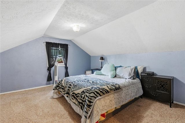 626 W Crescent Lane, Franklin, OH 45005