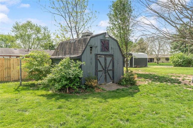 626 W Crescent Lane, Franklin, OH 45005