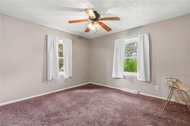 626 W Crescent Lane, Franklin, OH 45005