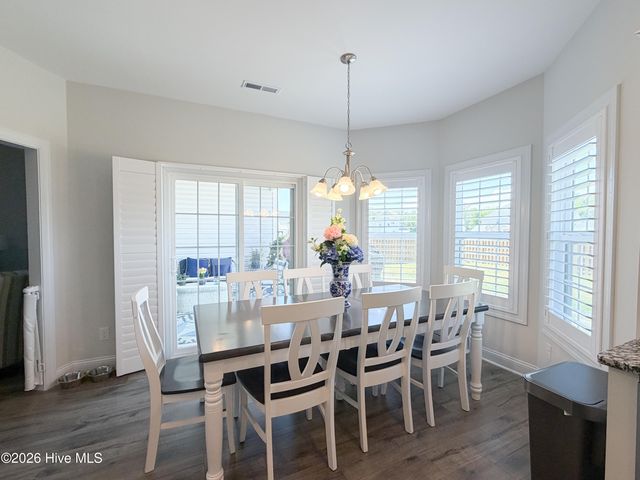 466 Pebble Shore Drive, Sneads Ferry, NC 28460