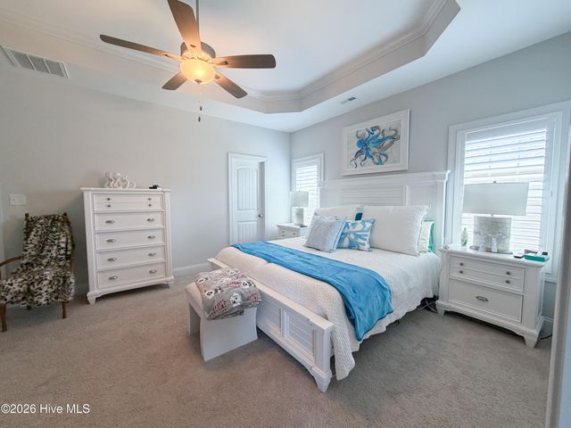 466 Pebble Shore Drive, Sneads Ferry, NC 28460