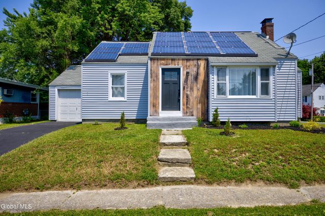 335 Hampton Avenue, East Greenbush, NY 12144