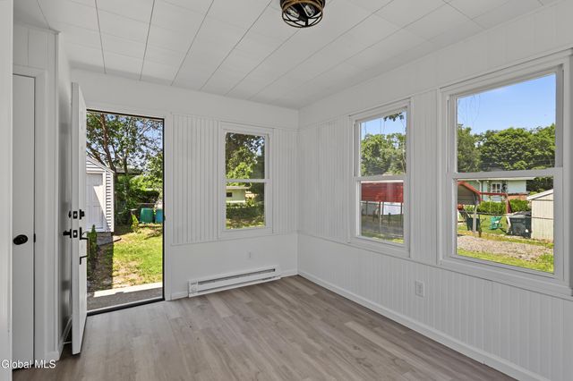 335 Hampton Avenue, East Greenbush, NY 12144