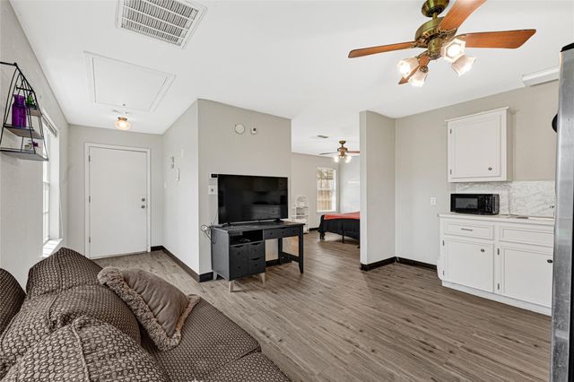1109 Frances Drive, Rosenberg, TX 77471