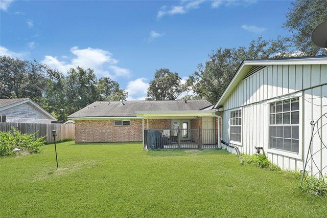 1109 Frances Drive, Rosenberg, TX 77471