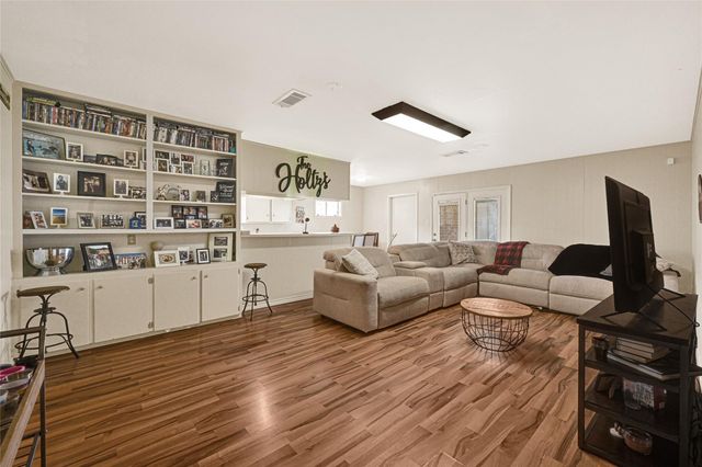 1109 Frances Drive, Rosenberg, TX 77471