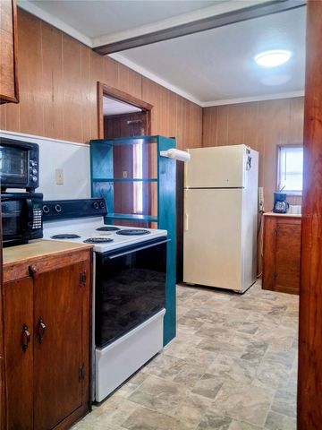 20881 SE 142ND PLACE, Umatilla, FL 32784