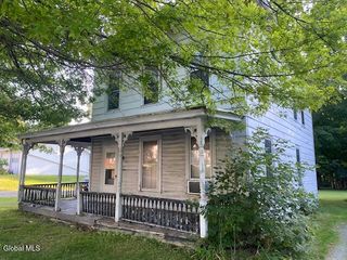 84 High Street, Hoosick Falls, NY 12090