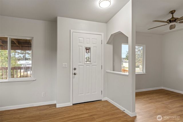 994 Diane Avenue, Oak Harbor, WA 98277