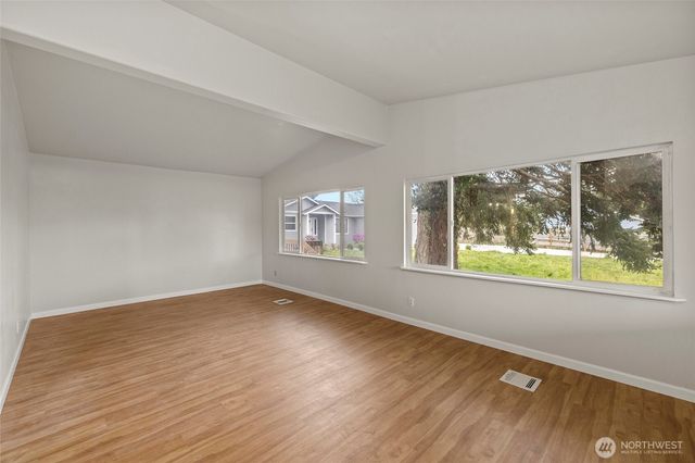 994 Diane Avenue, Oak Harbor, WA 98277