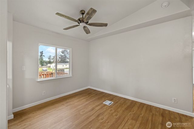 994 Diane Avenue, Oak Harbor, WA 98277