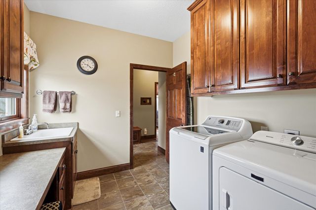 10827 Jersey Drive N, Brooklyn Park, MN 55445