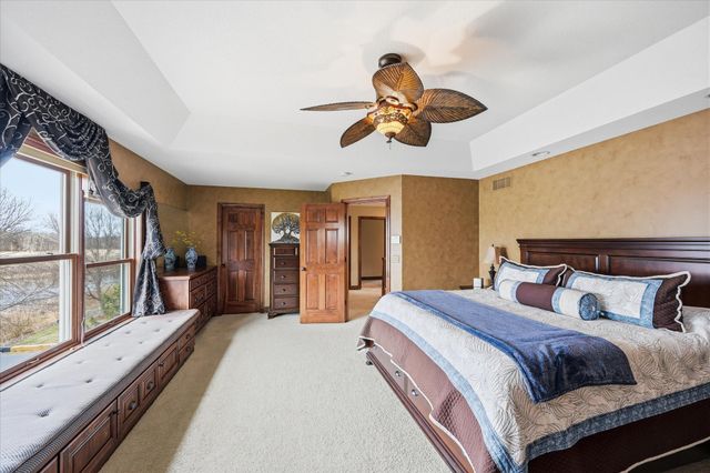 10827 Jersey Drive N, Brooklyn Park, MN 55445