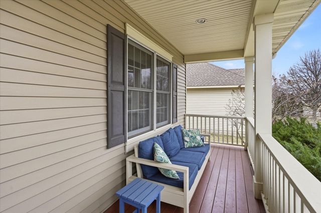 10827 Jersey Drive N, Brooklyn Park, MN 55445