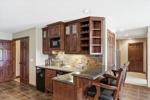 10827 Jersey Drive N, Brooklyn Park, MN 55445