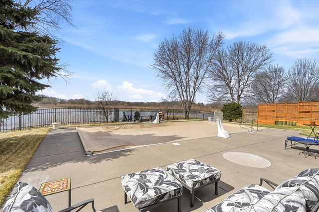 10827 Jersey Drive N, Brooklyn Park, MN 55445