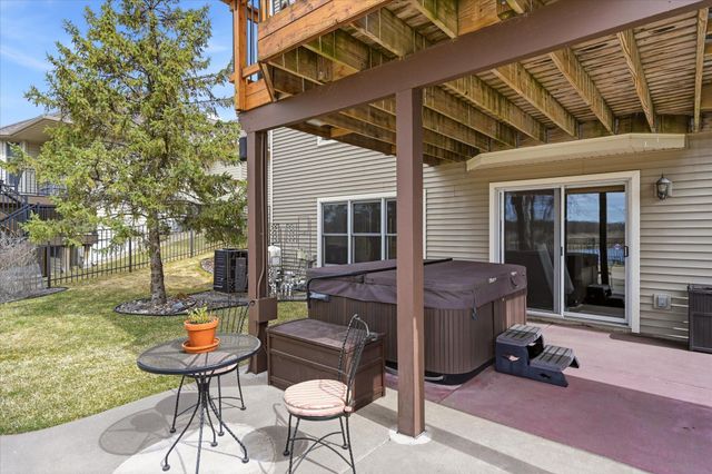 10827 Jersey Drive N, Brooklyn Park, MN 55445