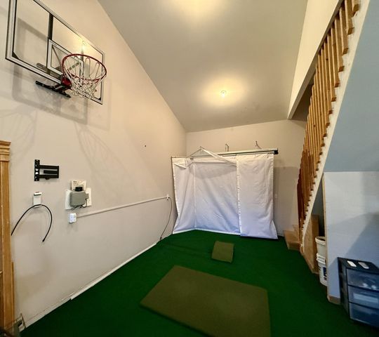 10827 Jersey Drive N, Brooklyn Park, MN 55445