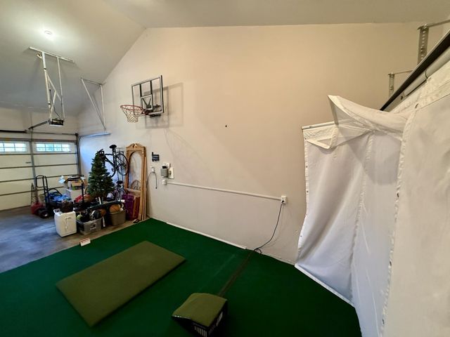 10827 Jersey Drive N, Brooklyn Park, MN 55445