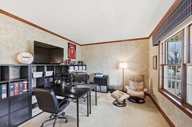 10827 Jersey Drive N, Brooklyn Park, MN 55445