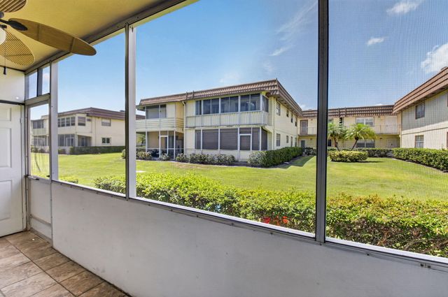 65 Saxony B, Delray Beach, FL 33446