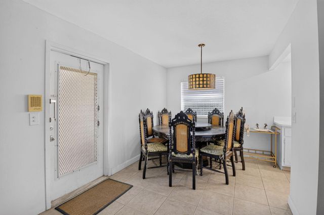 65 Saxony B, Delray Beach, FL 33446