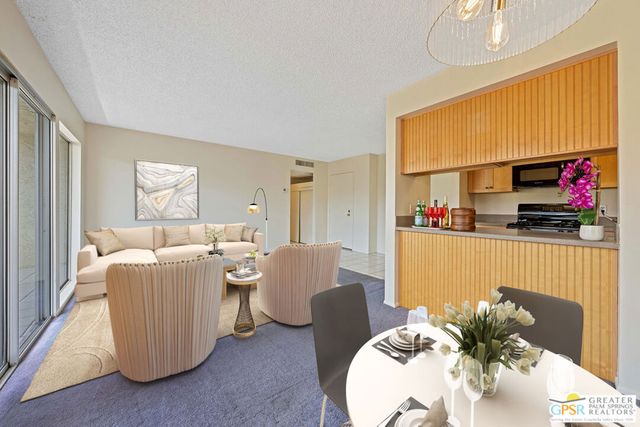 1552 S Camino Real 330, Palm Springs, CA 92264