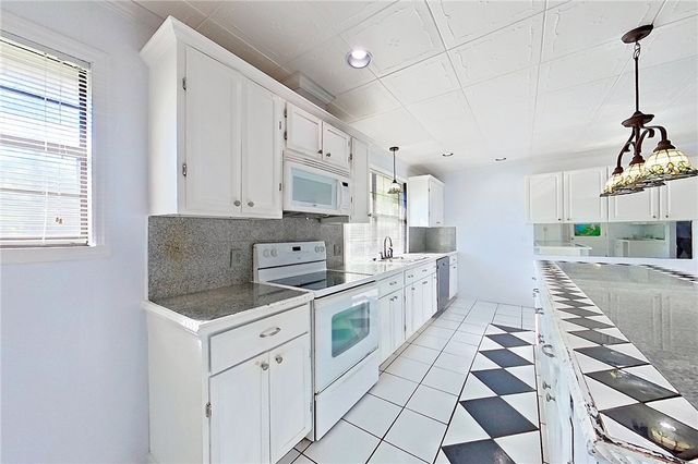 1140 Highland Drive, Waycross, GA 31503