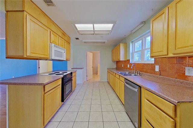 1140 Highland Drive, Waycross, GA 31503