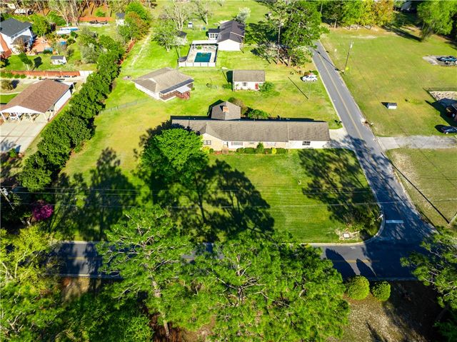 1140 Highland Drive, Waycross, GA 31503