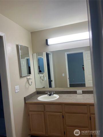 5718 S Grove Drive, Mukilteo, WA 98275