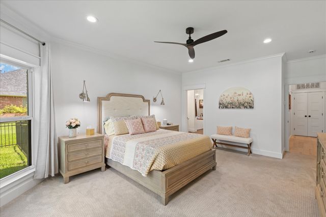350 Pecan Creek Drive, Henderson, TX 75654