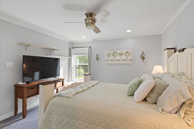 350 Pecan Creek Drive, Henderson, TX 75654