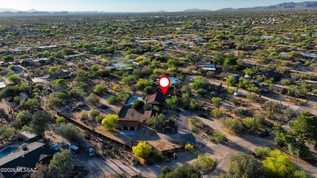 8915 N Hopdown Avenue, Tucson, AZ 85742