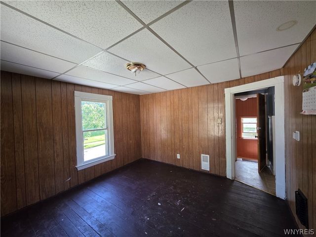 2430 Cudaback Avenue, Niagara Falls, NY 14303