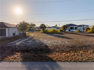 1418 NW 33rd PL, Cape Coral, FL 33993