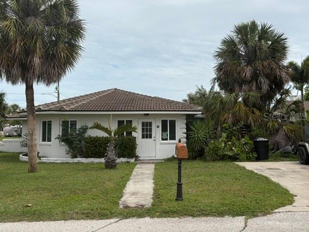 56 LAUREL STREET, Clearwater Beach, FL 33767