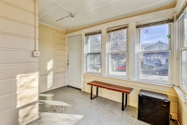 2211 Foster Street, Evanston, IL 60201