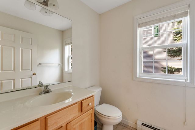 71 Partridge Drive, Essex, VT 05452