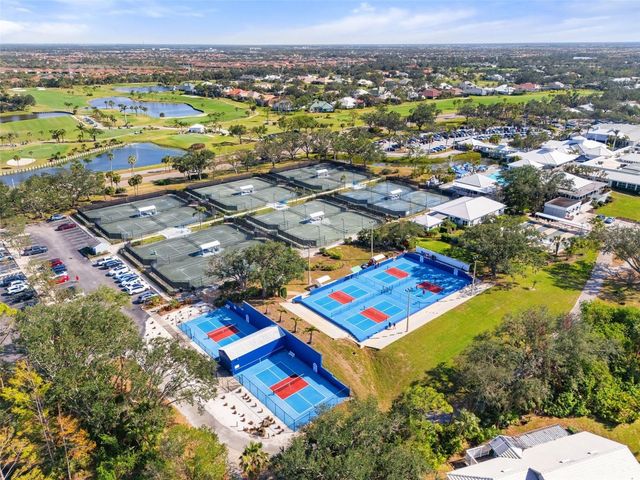 905 BARCLAY COURT, Venice, FL 34293